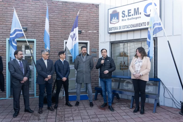 inauguracion-SEM-estacionamiento-rio-gallegos-LF-2-728x485