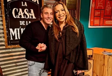 Lizy Tagliani compartió la primera foto junto a su hijo: “El amor más grande con el que nos pudimos topar”