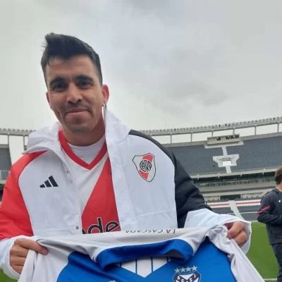 Marcos “Huevo” Acuña y la foto con la camiseta de Atlético San Julián: “En el club están todos revolucionados”