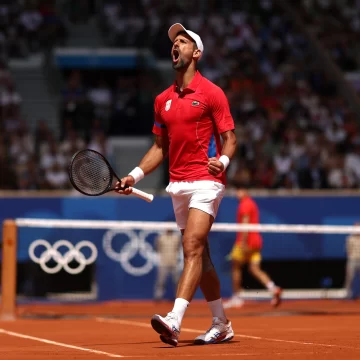 Nole Djokovic venció a Carlos Alcaraz y se quedó con la medalla de oro en los Juegos Olímpicos