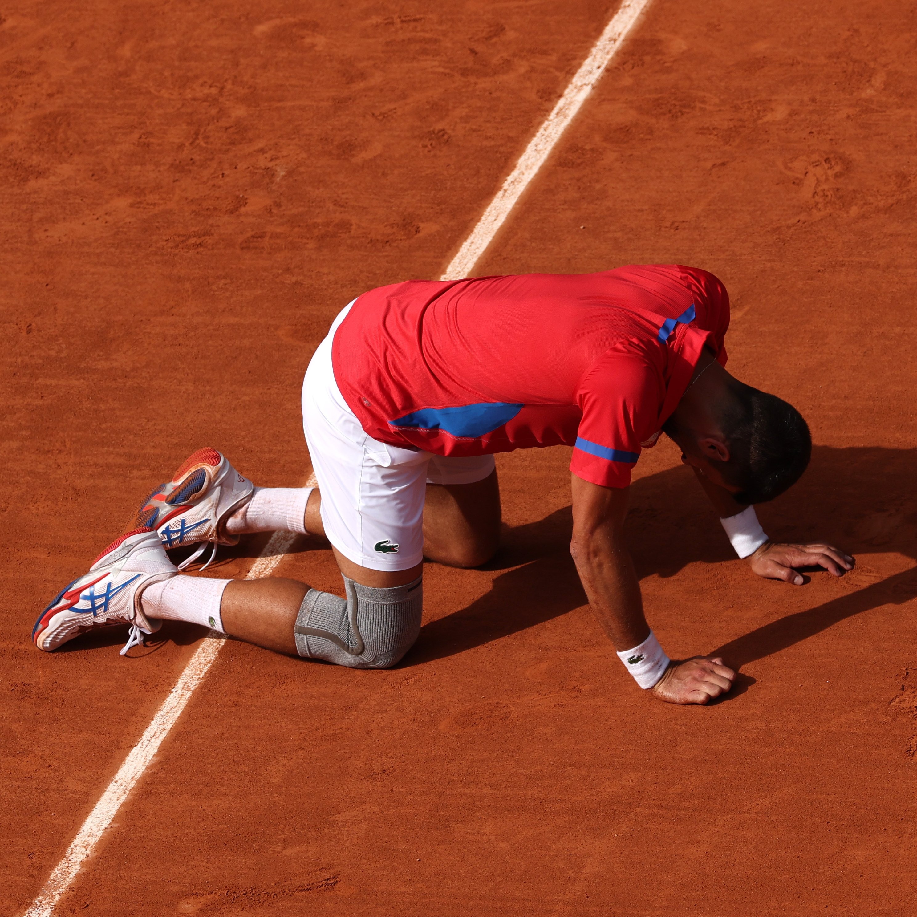 nole-djokovic-34GF34G3-728x728