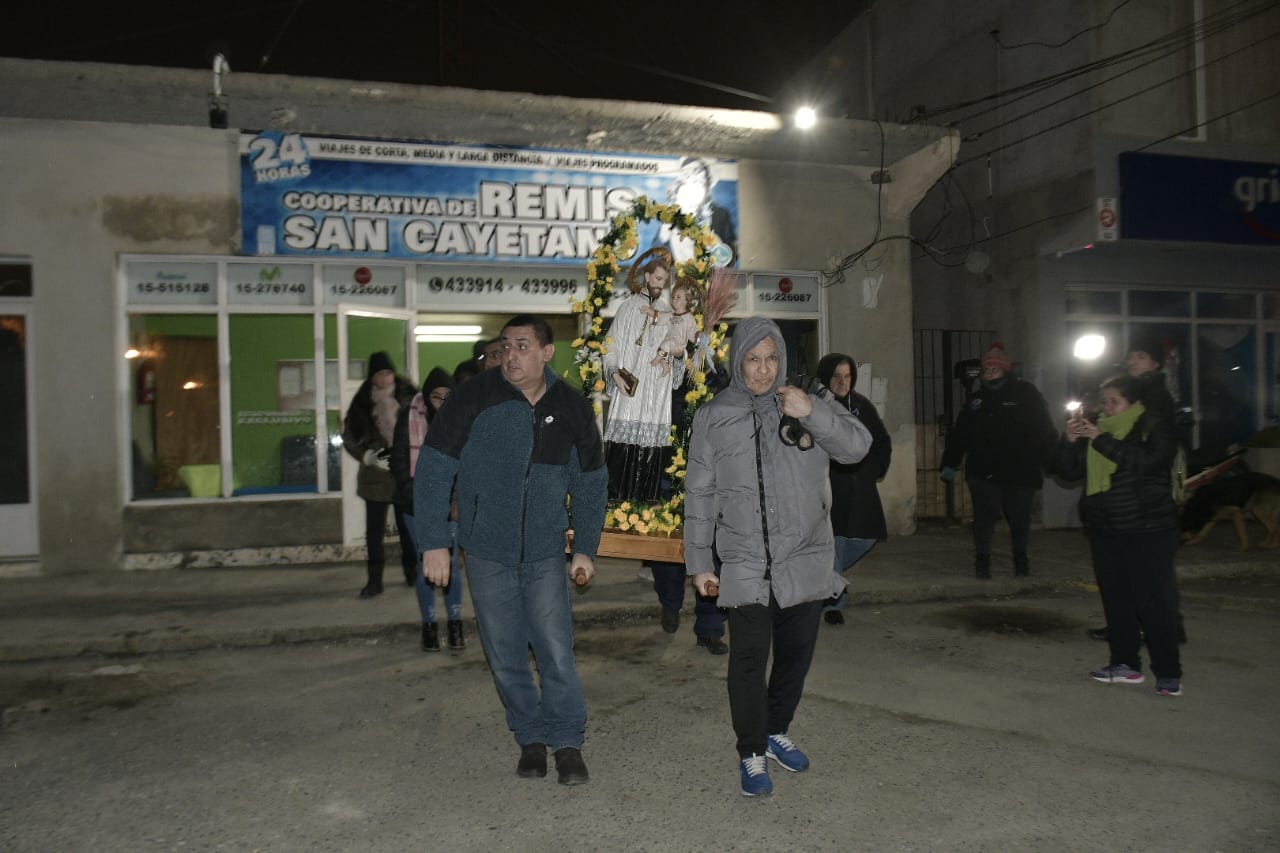 san-cayetano-procesion-2024-3-728x485