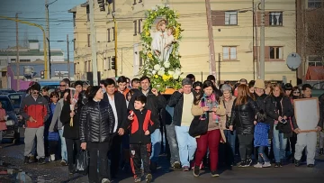 Día de San Cayetano con 55% de pobreza en Argentina: “La gente se va a acercar masivamente a los santuarios”