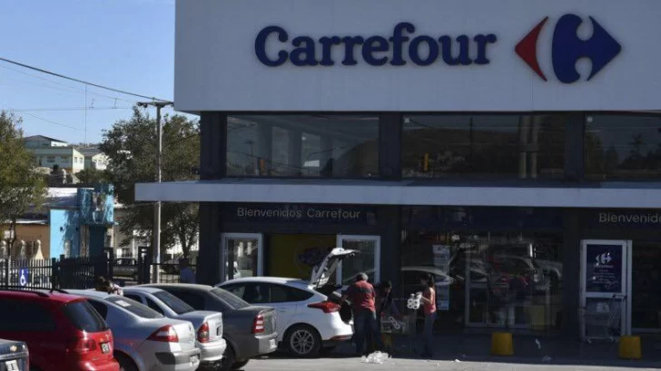 Municipio de Caleta Olivia clausuró una sucursal de Carrefour por presencia de excremento de ratas