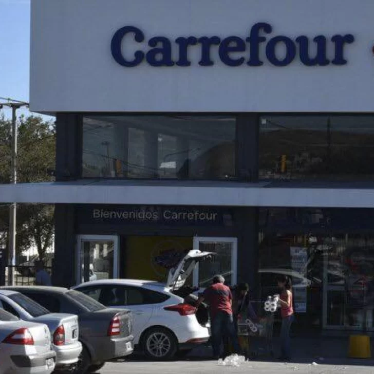 Municipio de Caleta Olivia clausuró una sucursal de Carrefour por presencia de excremento de ratas