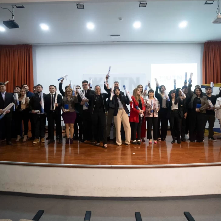 57 nuevos egresados de la UTN en Santa Cruz: “Es un logro colectivo”