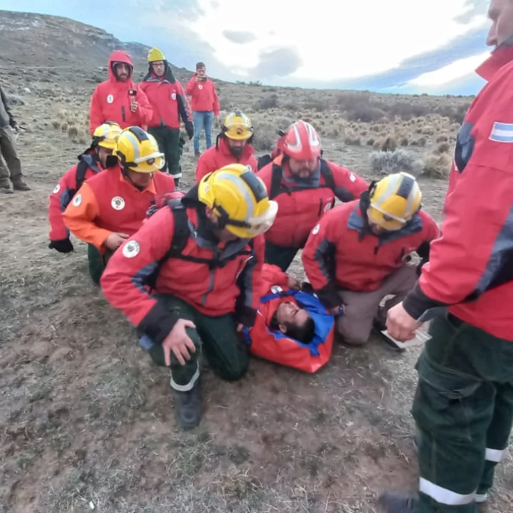 36° Aniversario: Brigada “Halcón” de El Calafate desarrolló una jornada de capacitación