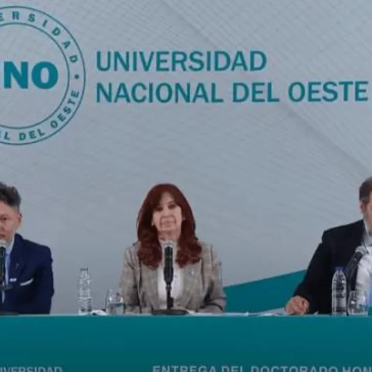 Cristina Kirchner arremetió contra Javier Milei: “Largue a Milton Friedman, largue la escuela austríaca”