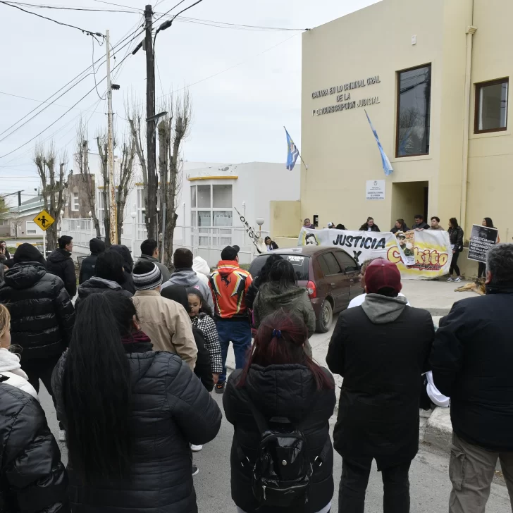 Seres queridos de “Cokito” Oyarzo se manifestaron a días del debate: “Él decía que para correr estaba el autódromo”