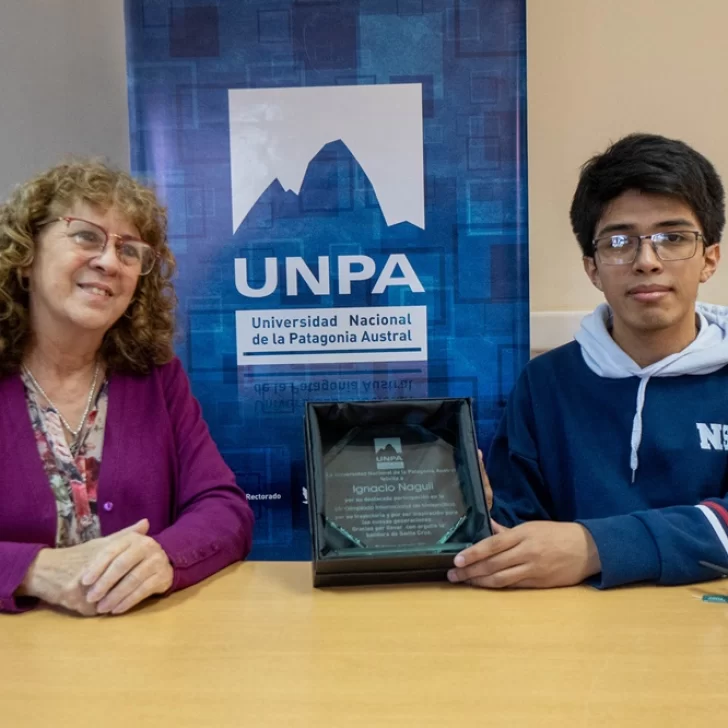 La UNPA realizó un reconocimiento al medallista de la Olimpiada de Matemática Ignacio Naguil