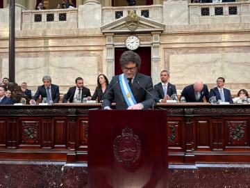 Milei presentó el Presupuesto 2025 en el Congreso: “Vetaremos todos los proyectos que atenten contra el equilibrio fiscal”