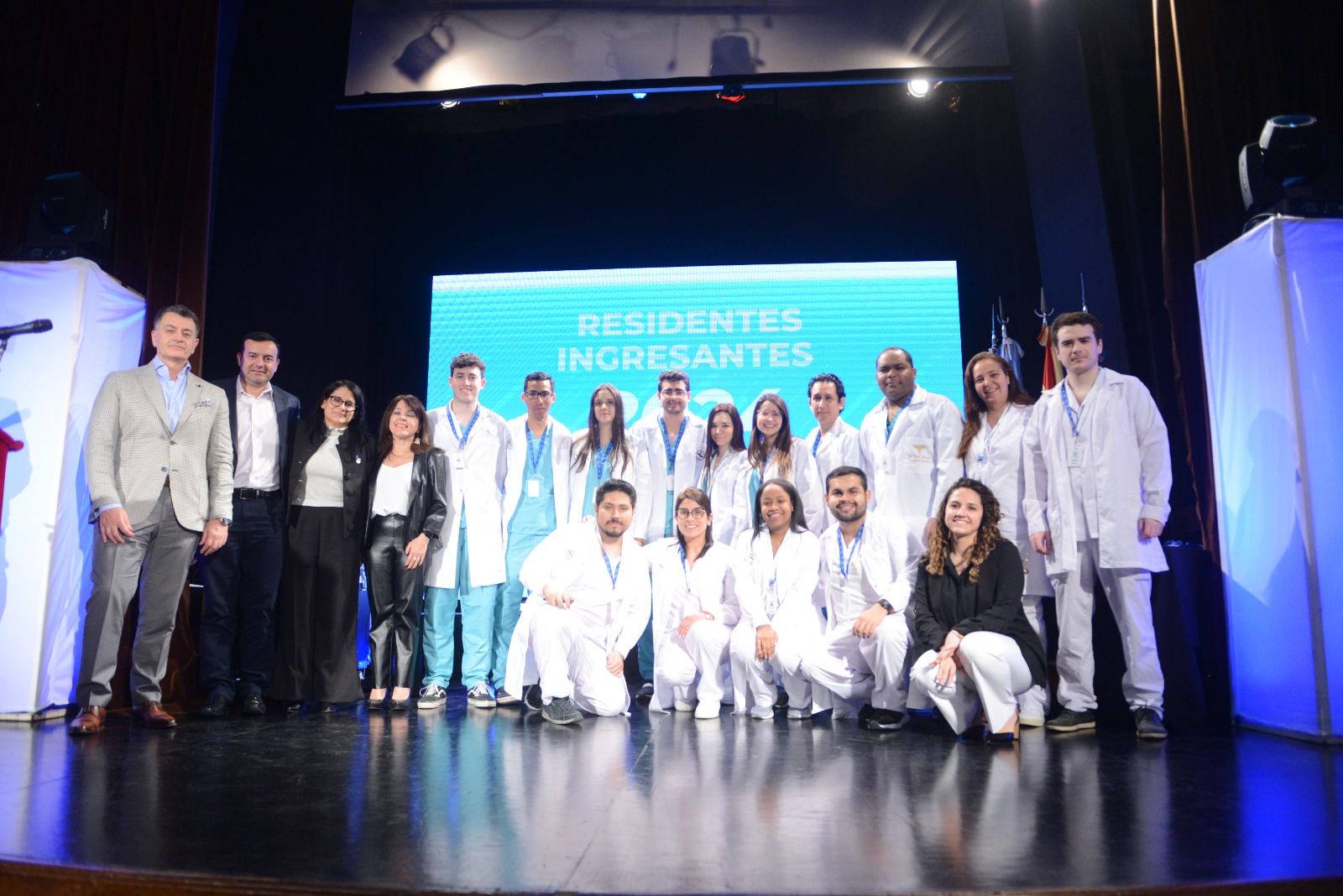 RED-BASA-clinicas-acto-graduacion-residentes-1-728x486