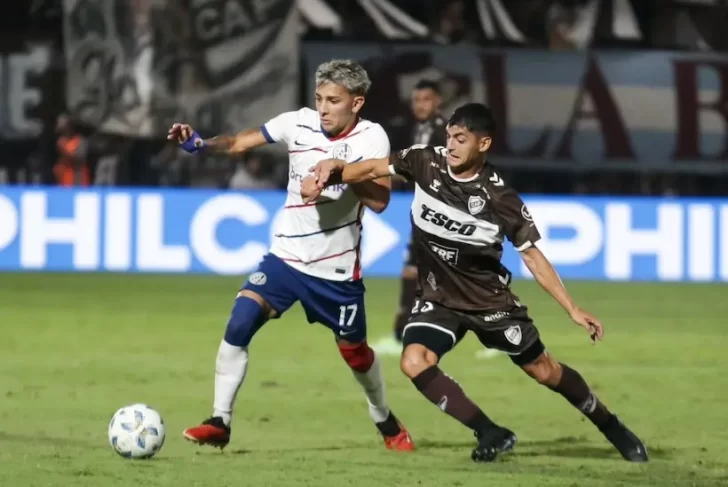 Pelota Libre o Fútbol Libre: cómo ver en vivo Platense vs San Lorenzo por la Liga Profesional