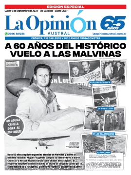 Tapa Especial de La Opinión Austral: A 60 años del histórico vuelo a las Malvinas