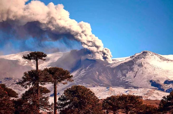 Alerta en la Patagonia: aumenta la actividad del volcán Copahue