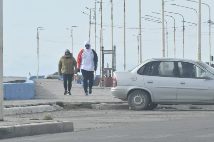 ¿Cómo estará el clima durante el desfile de carrozas del Día de la Primavera en Río Gallegos?