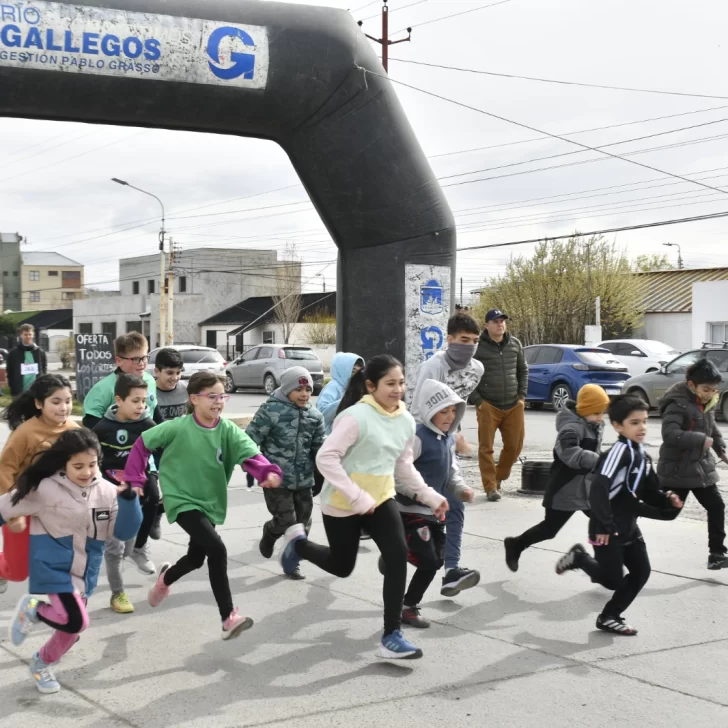 Niños y adultos disfrutaron de la segunda edición del “Gallegos Corre”