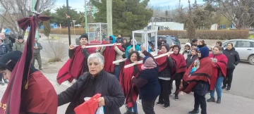 La comunidad salteña veneró al Señor y la Virgen del Milagro en Las Heras La comunidad salteña veneró al Señor y la Virgen del Milagro en Las Heras
