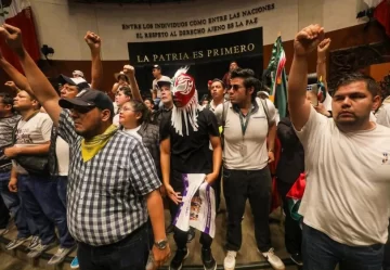 México: el Senado aprobó la polémica reforma judicial en medio de fuertes manifestaciones