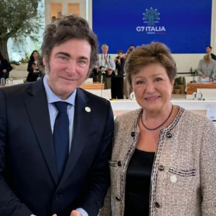 El FMI confirmó que negocia un nuevo acuerdo y elogió los “impresionantes resultados económicos” de Javier Milei