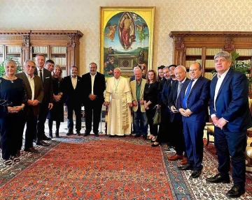 El papa Francisco recibió a una comitiva de la CGT en el Vaticano