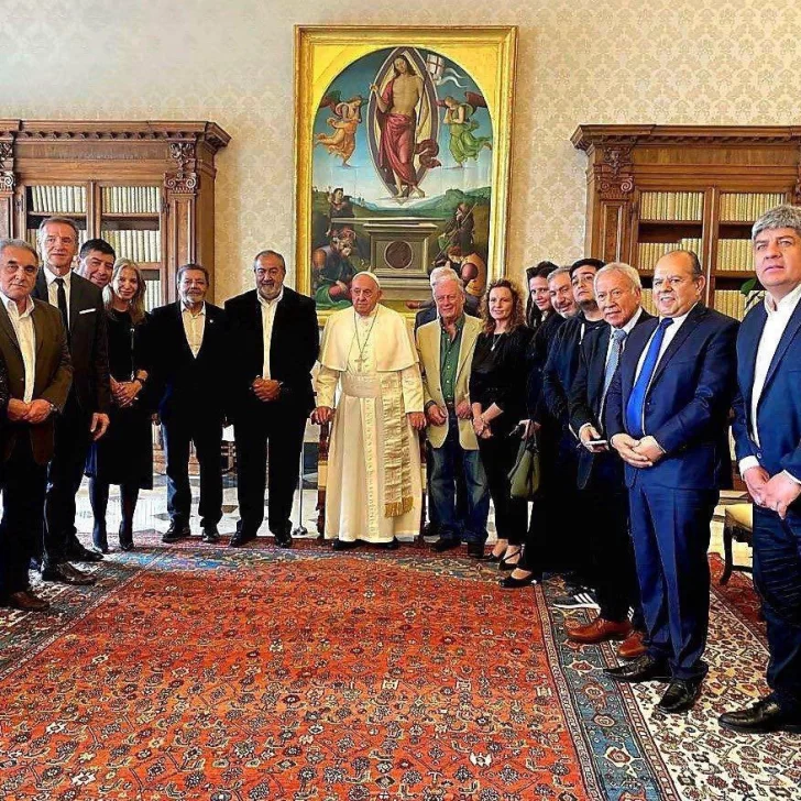 El papa Francisco recibió a una comitiva de la CGT en el Vaticano