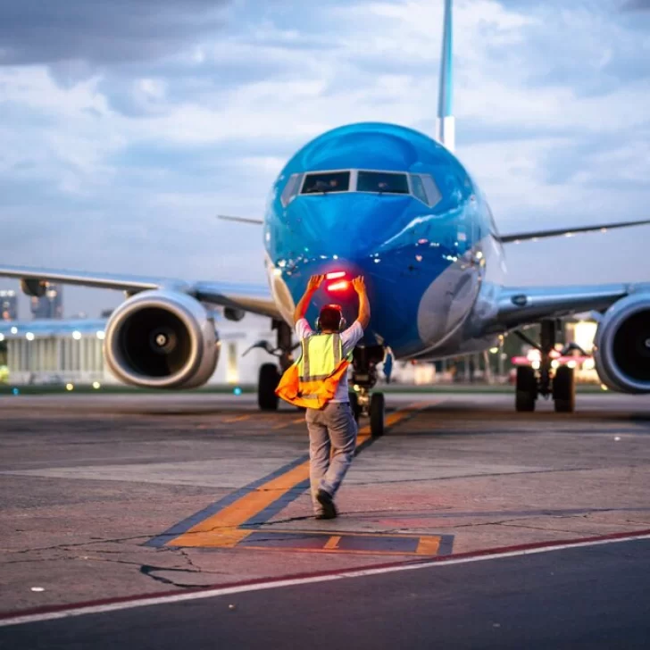 El paro de pilotos afectará a 150 vuelos de Aerolíneas Argentinas y a más de 15 mil pasajeros