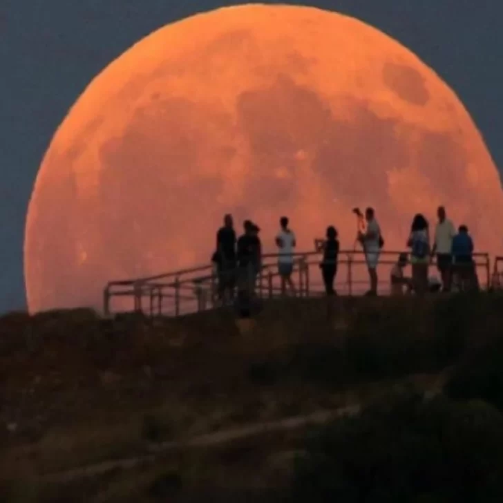 Eclipse de Superluna: qué es, cuándo y desde dónde se podrá ver Eclipse de Superluna: qué es, cuándo y desde dónde se podrá ver