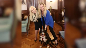 Justo cuando se conoció la cifra de la pobreza, Karina Milei publicó una foto con Su y su perro Thor