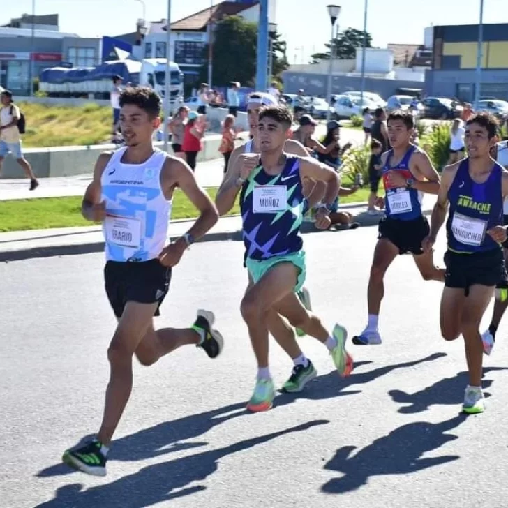 El maratonista Nacho Erario destacó la Corrida Internacional de Diario Crónica de Comodoro como una de las mejores del país