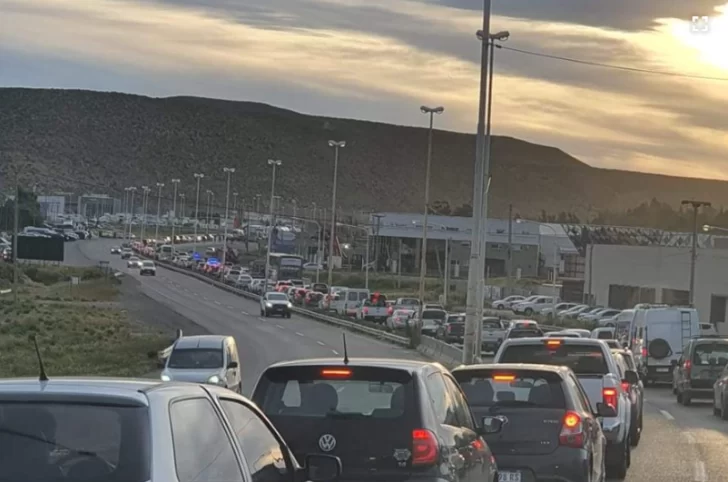 Paro de transporte: Camioneros ya concentran en la ruta generando demoras en entre Comodoro y Rada Tilly