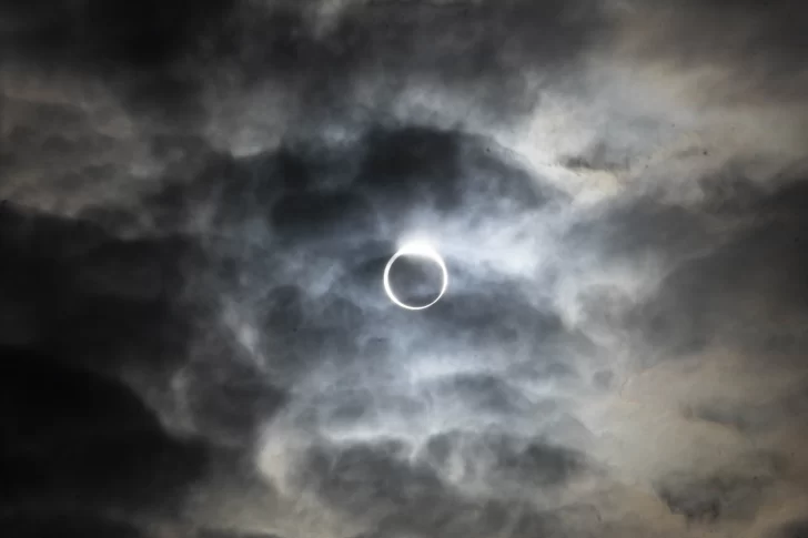 ¡Mirá todas las fotos! Así se vivió el eclipse solar anular en Puerto San Julián