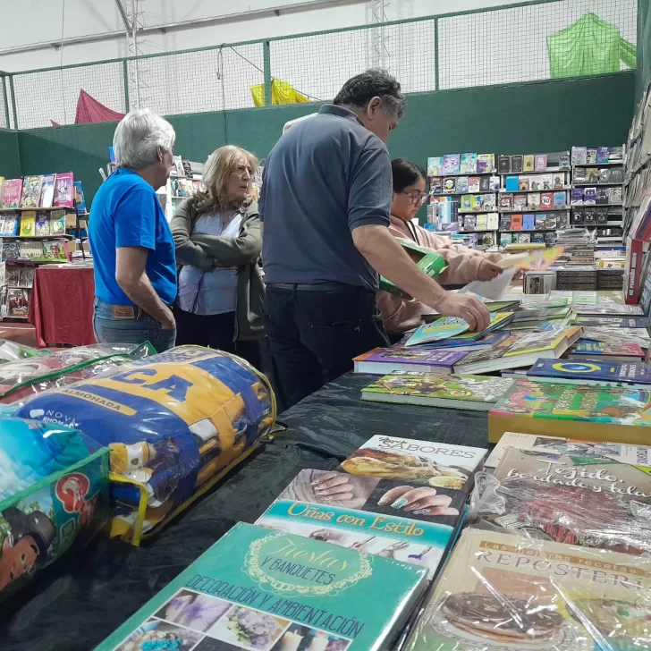 Más de 4 mil personas visitaron la Feria del Libro en Caleta Olivia