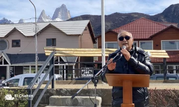 El Chaltén celebra su aniversario con un asado popular y la visita de Arturo Puricelli, el fundador del pueblo El Chaltén celebra su aniversario con un asado popular y la visita de Arturo Puricelli, el fundador del pueblo