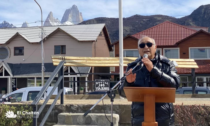 El Chaltén celebra su aniversario con un asado popular y la visita de Arturo Puricelli, el fundador del pueblo