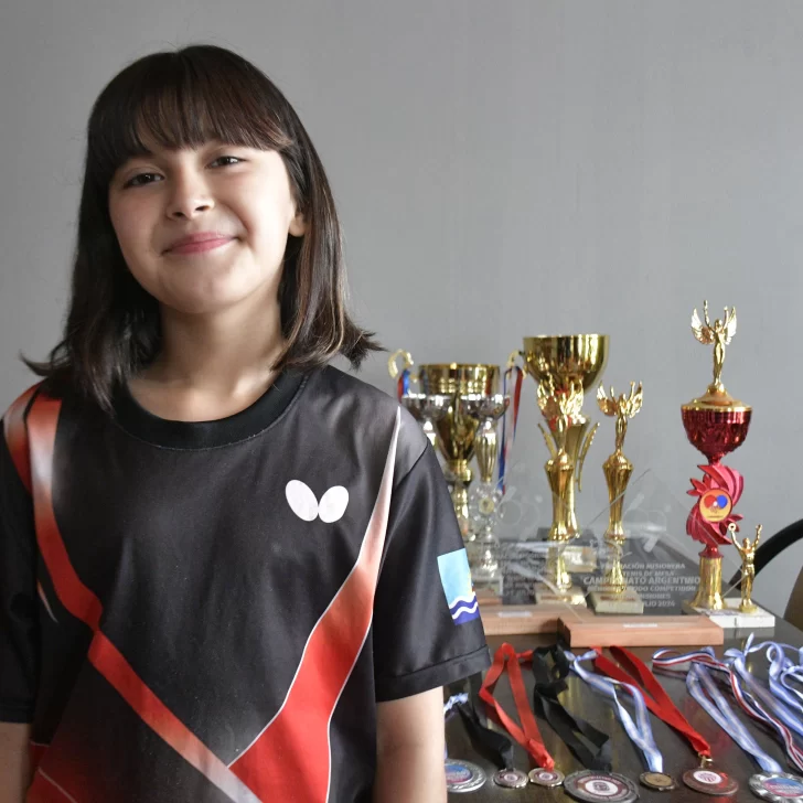 Oriana Alvarado, con nueve años, rumbo a la Selección Argentina de Tenis de Mesa Oriana Alvarado, con nueve años, rumbo a la Selección Argentina de Tenis de Mesa