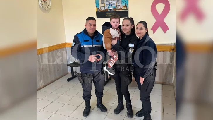 Policías héroes salvaron la vida de un niño de 2 años en Río Gallegos