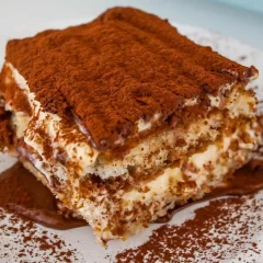 Tiramisú: la receta original, sin horno y con vainillas