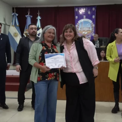 Emotivo homenaje a Laura Gorocito en el Concejo Deliberante: “Es un broche de oro al trabajo en LU12 durante más de 30 años”