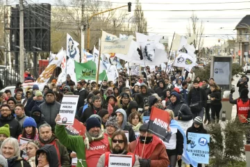 Marcha federal universitaria: Río Gallegos se movilizó en defensa de la educación superior