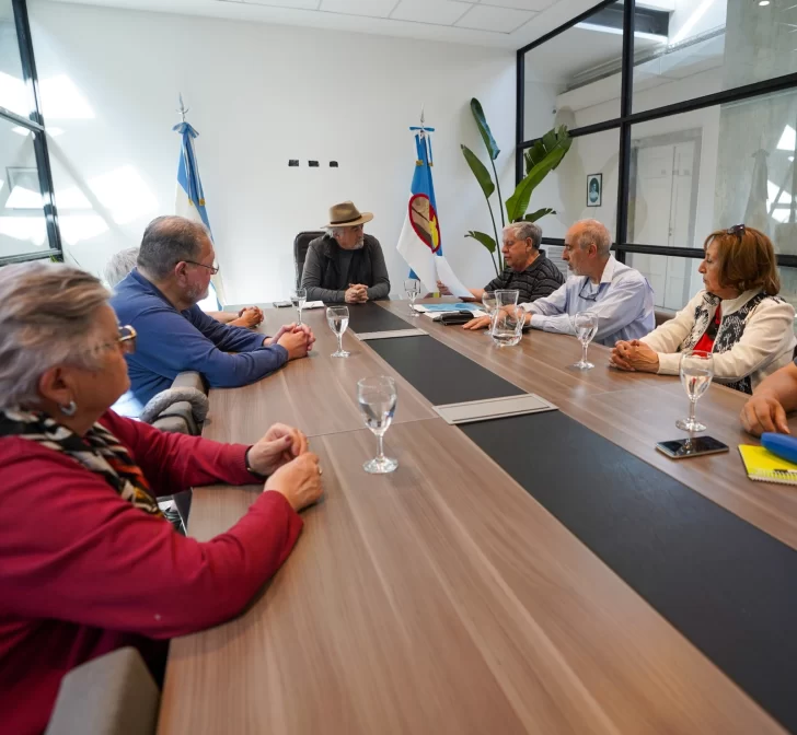 Macharashvili recibió a referentes del Centro Catamarqueño