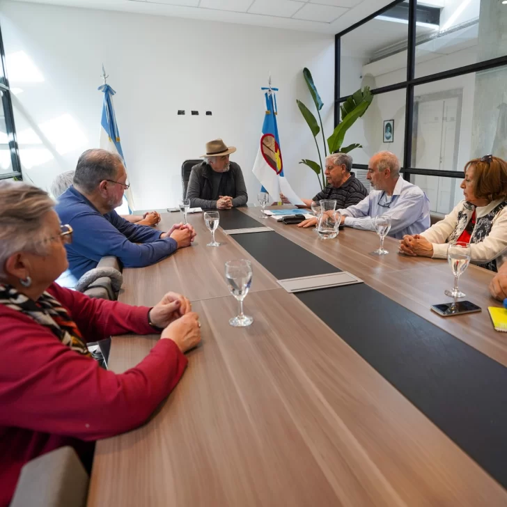 Macharashvili recibió a referentes del Centro Catamarqueño