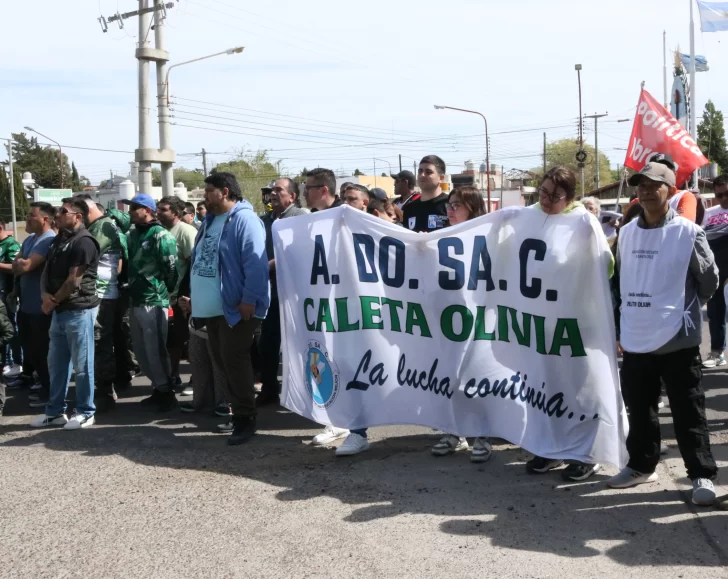 abrazo-simbolico-a-la-unpa-uaco-45-2-728x579