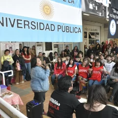 Universidades públicas presentaron un proyecto de ley para garantizar el financiamiento educativo