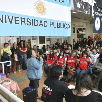 Universidades públicas presentaron un proyecto de ley para garantizar el financiamiento educativo