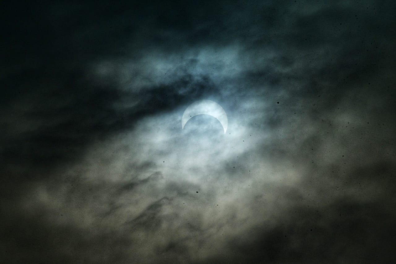 eclipse-solar-en-rio-gallegos-389-3-728x485