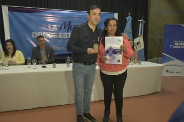 56 familias del “Madres a la lucha” accederán a los títulos de sus terrenos