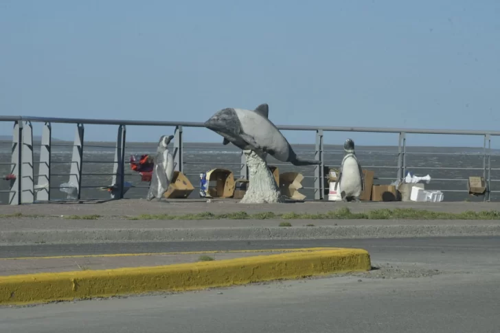 esculturas-ria-parque-de-los-dinosaurios-4-728x485