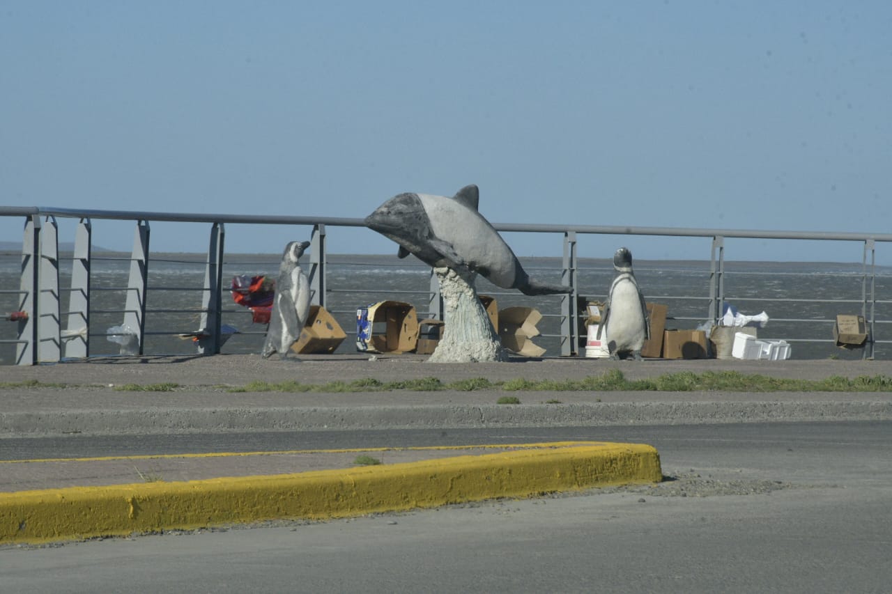 esculturas-ria-parque-de-los-dinosaurios-4-728x485