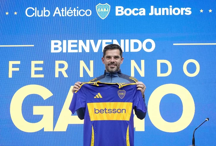 Fernando Gago fue presentado oficialmente como DT de Boca